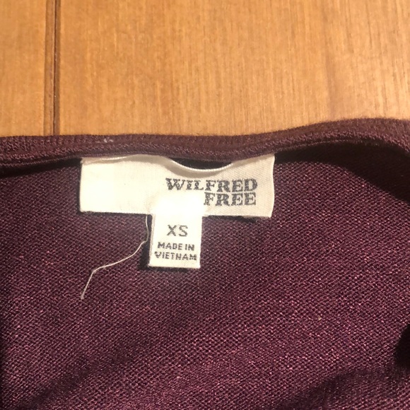 Aritzia Wilfred free crop top- purple xs - Picture 6 of 6